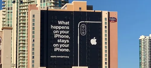 Apple warns that spyware uses 'threat notifications' for targeted positioning and provides suggestions for the next action.