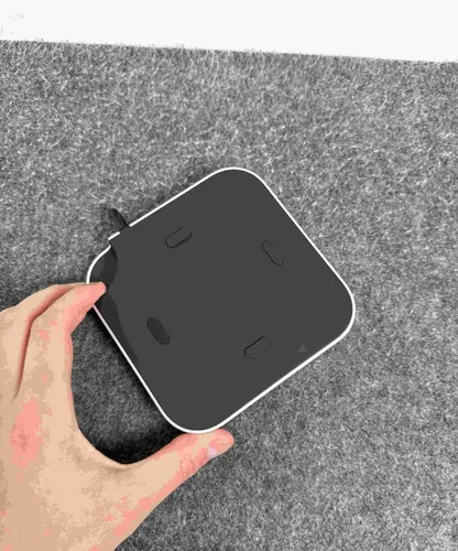 体验:Satechi 的集线器为你的 M4 Mac mini 提供额外的端口以及隐藏的存储空间。
