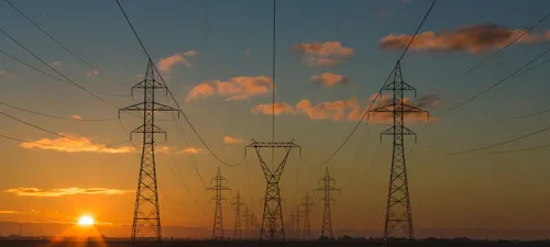 As AI usage increases rapidly, there is a possibility of power supply shortages (blackouts) in the United States starting next year.