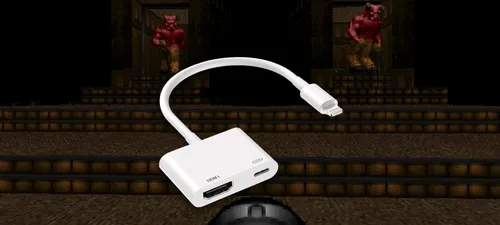 개발자는 애플의 썬더볼트-HDMI 어댑터를 사용하여 '둠' 게임을 실행하는 데 성공했습니다.
