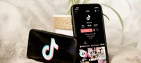 TikTok a rebondit, mais les créateurs s'inquiètent de son avenir incertain.