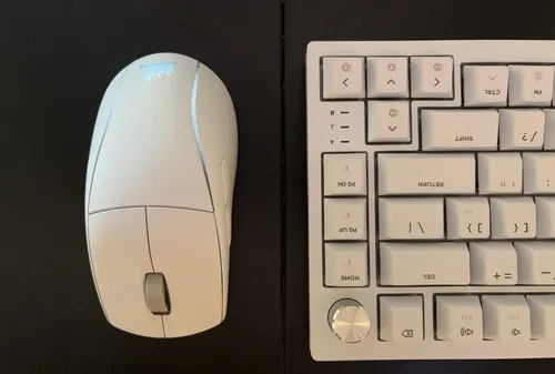 亲身体验:苹果独家Corsair K65 Plus键盘和M75无线鼠标