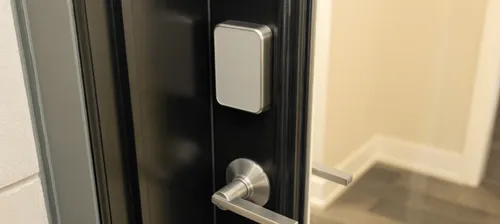 Schlage vient de dévoiler sa nouvelle serrure intelligente Schlage Sense Pro, compatible avec Matter-over-Thread et Ultra Wideband.