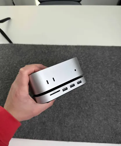 손담기: Satechi의 허브는 M4 Mac mini에 포트와 숨겨진 저장 공간을 추가합니다.