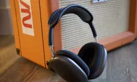 Sie können immer noch AirPods Max mit Lightning kaufen, und das ist gut für drei Gründe.