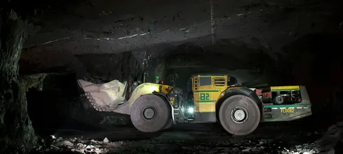 Apple Faces Criminal Complaints Over Congo Conflict Minerals and Customer Fraud