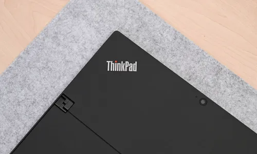 Evaluation of the Lenovo ThinkPad X12 Gen 2 Detachable: Simple Yet Functiona