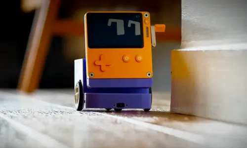 Someone changed the game handle to a cute robot.