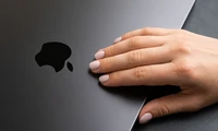 맥 애플리케이션을 휴지통에 버리는 대신 AppCleaner 또는 PearCleaner를 사용하십시오.