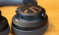降噪耳机 vs. 隔音耳机：哪种更适合你？