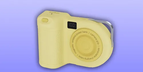 The new Belkin power adapter has a strange analog photographic air.